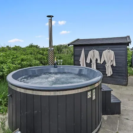Semesterbostad 4 Star In